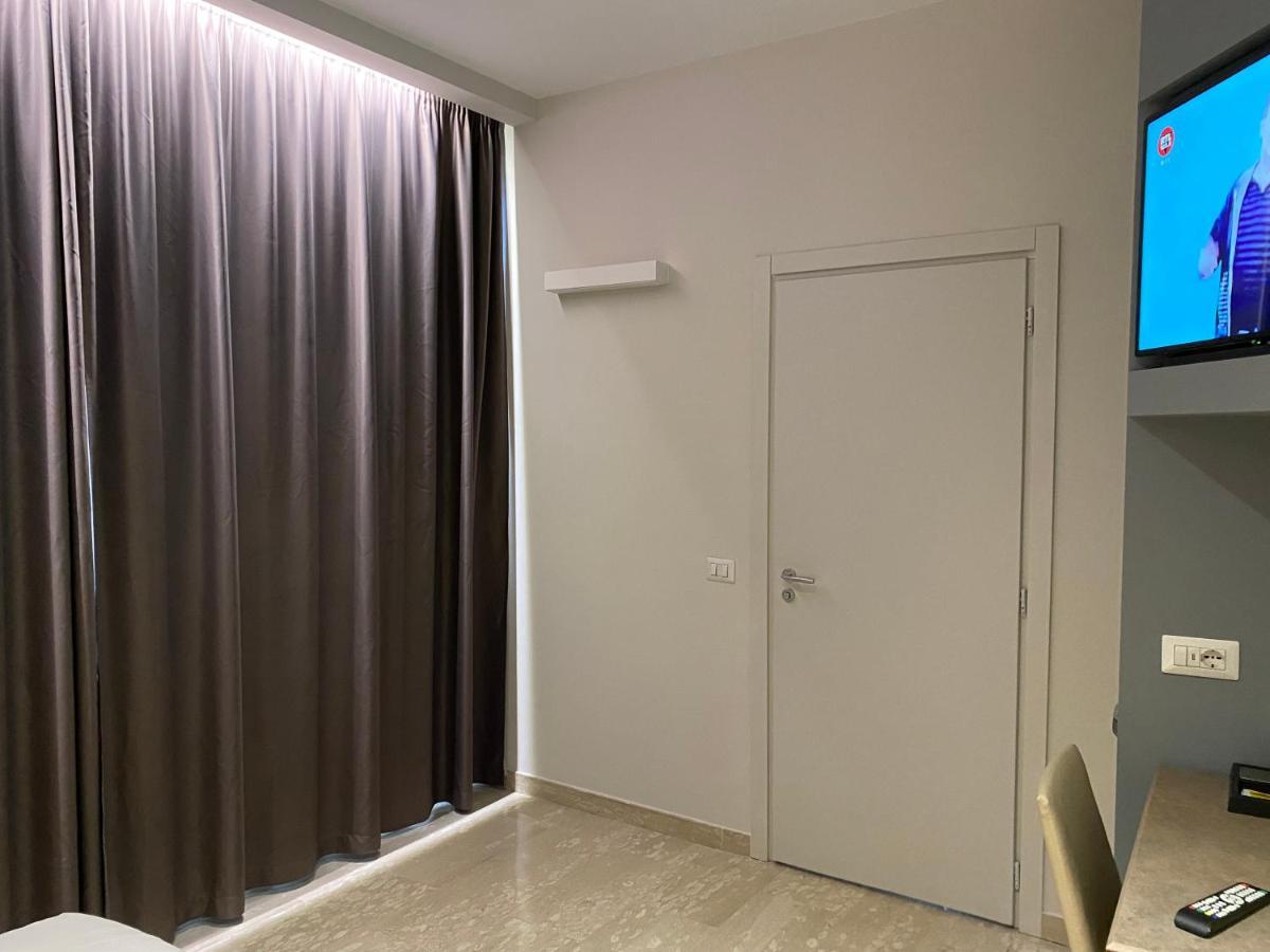 Oasi Village Hotel Milano Eksteriør bilde